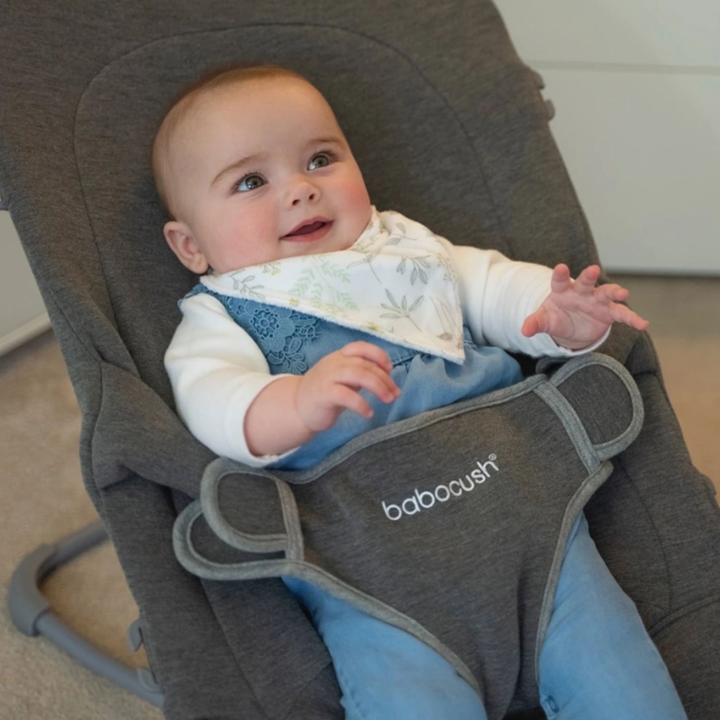 Babocush Ergonomic Baby Bouncer - Kursi Ayunan Bayi