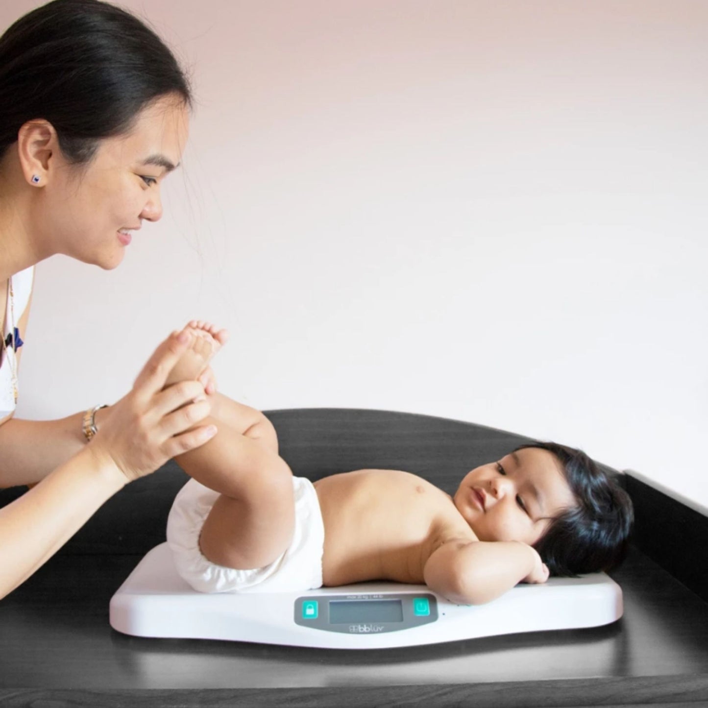 Bbluv Kilö Digital Baby Scale - Timbangan Bayi Digital