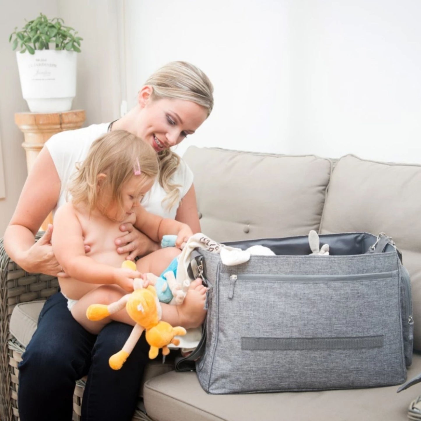Bbluv Ultra Bag Grey Diaper Bag - Tas Perlengkapan Bayi - Tas Popok