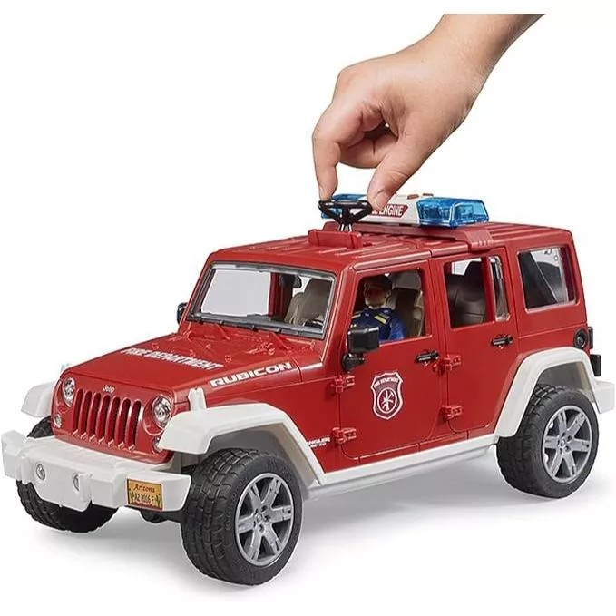 Bruder 2528 Jeep Unlimited Rubicon Fire Dept Vehicle with Fireman - Mainan Miniatur Mobil Pemadam Kebakaran
