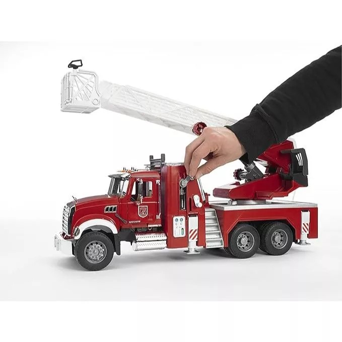 Bruder 2821 MACK Granite Fire Engine with Slewing Ladder and Water Pump - Mainan Miniatur Truk Pemadam Kebakaran