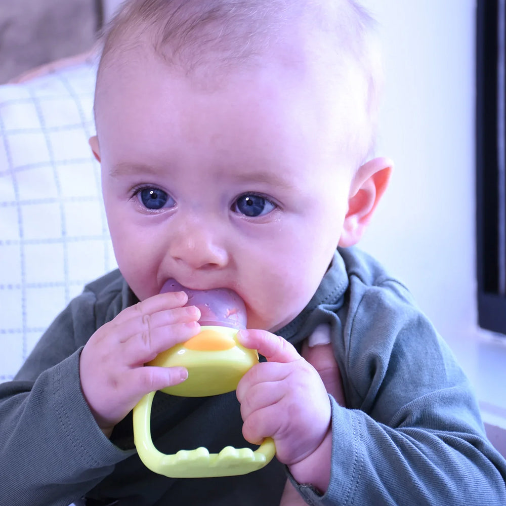 Melii Baby Silicone Duck Fresh Food Feeder and Teether - Dot buah - Dot mpasi
