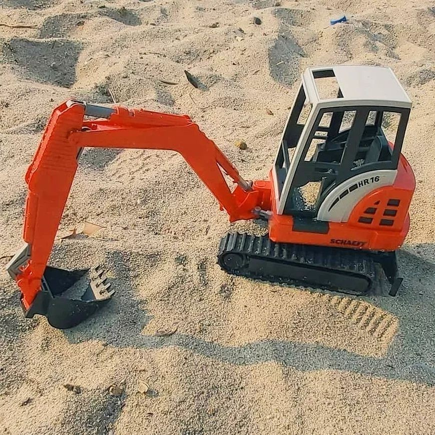 Bruder 2432 Schaeff HR16 Mini Excavator