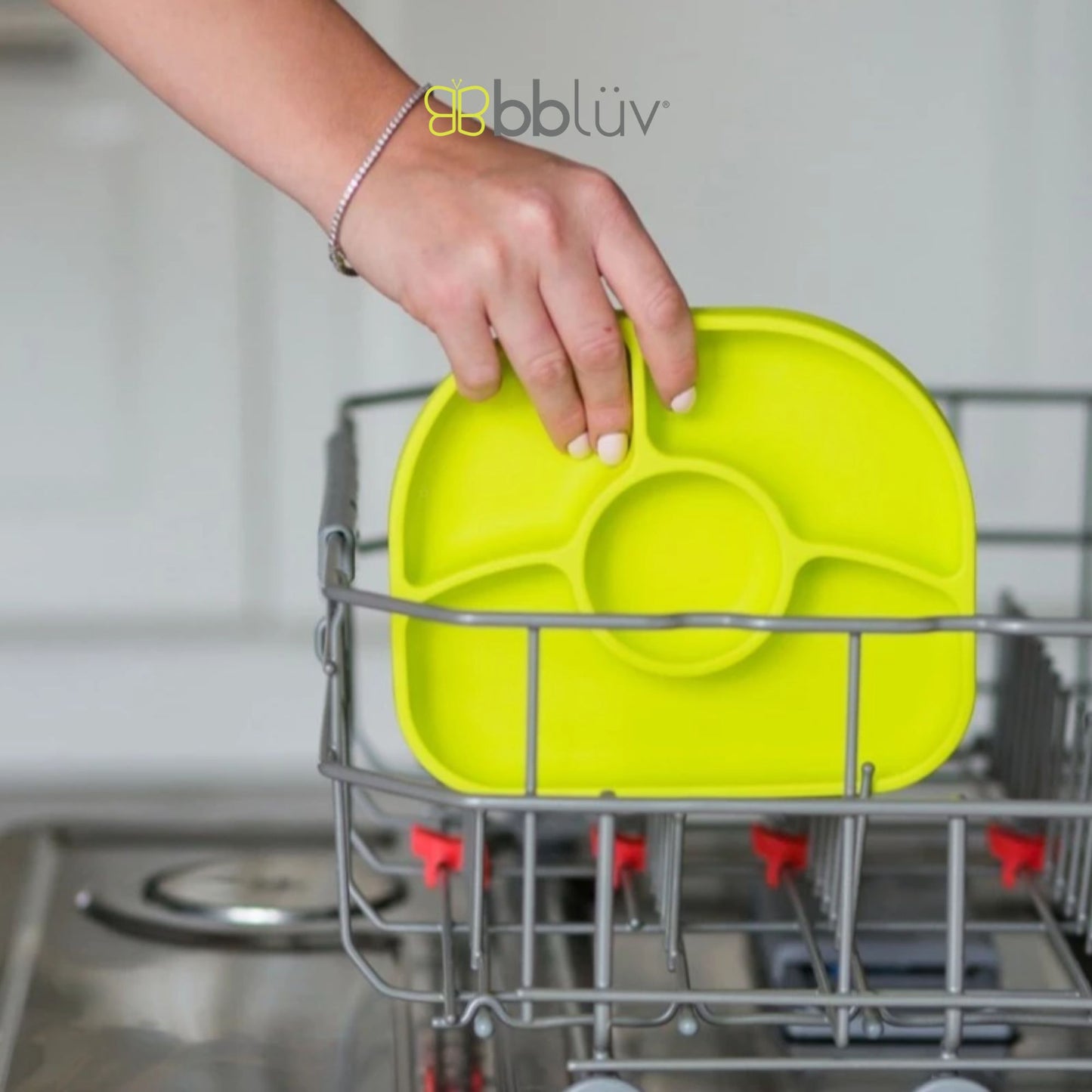 Bbluv Yumi Silicone Plate & Spoon Set - Perlengkapan Makan Anak Praktis dan Anti Tumpah