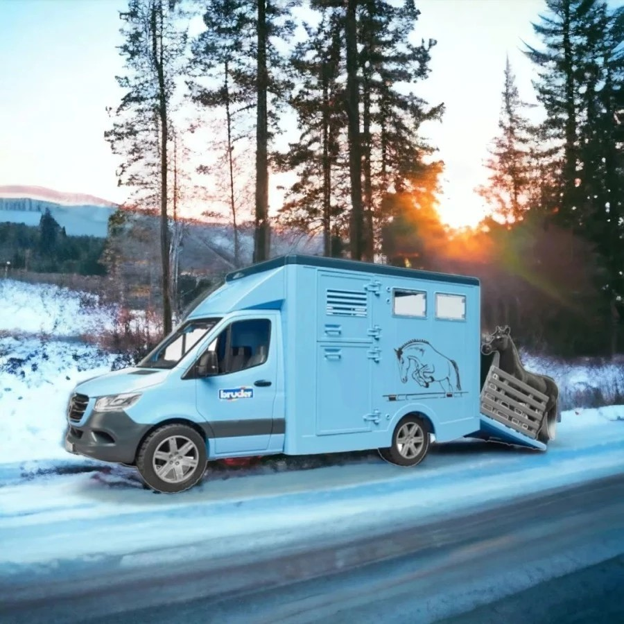 Bruder 2674 Sprinter Animal Transporter with 1 Horse - Mainan Miniatur Mobil Pengangkut Kuda
