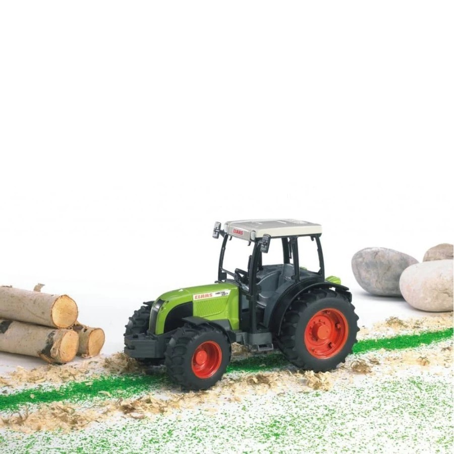 Bruder 2110 Class Nectis 267F - Mainan Miniatur Traktor Pertanian