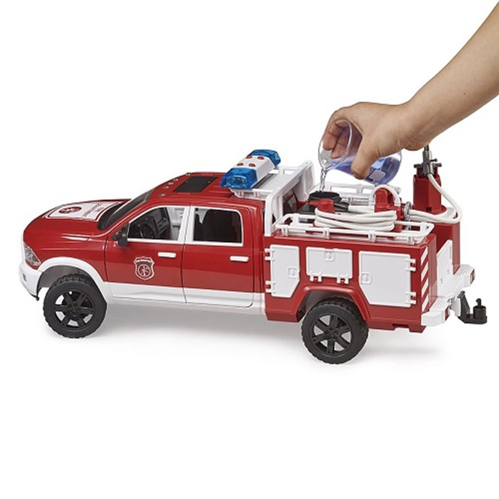 Bruder 2544 RAM 2500 Fire Engine Truck with L+S Module - Mainan Miniatur Mobil Pemadam Kebakaran
